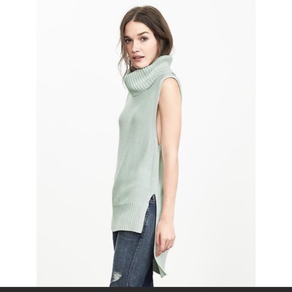 BR Mint Green Gorgeous HiLo Sweater